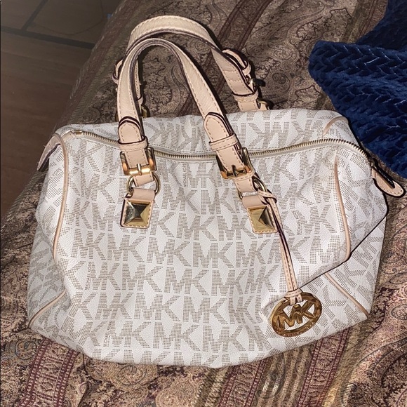 Michael Kors handbag - Picture 2 of 5